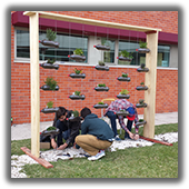 Jardim Vertical de “Ervas Aromáticas” em Dia Eco Escolas