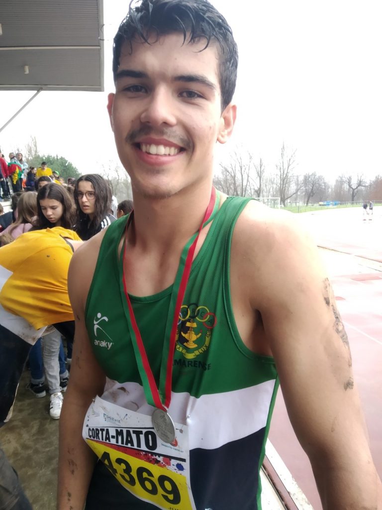 CORTA-MATO ESCOLAR: André Silva (da EPATV) vice-campeão distrital júnior